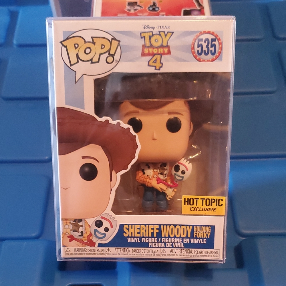 Toy Story 4 Sheriff Woody Holding Fork #535 Funko Pop Hot Topic Exclusive